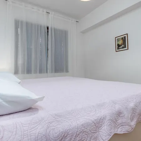 Valentino Apartament *