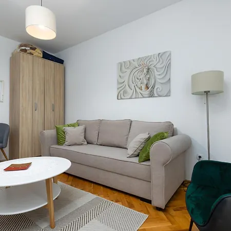 Apartman Valentino *