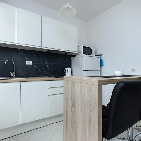 Valentino Apartman *